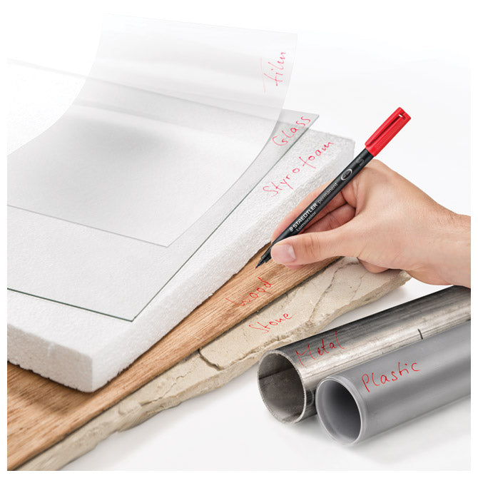 PERMANENTNI OZNAČEVALEC 0,4MM RECIKLIRAN LUMOCOLOR STAEDTLER 313-5 ZELEN