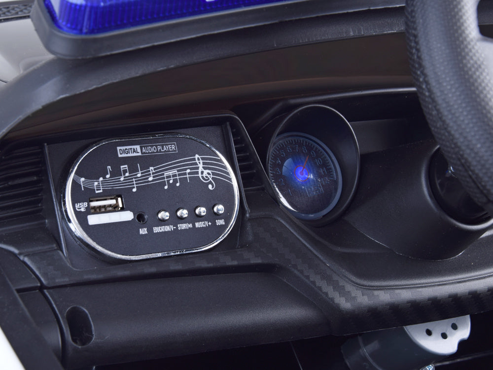 Policijski automobil AKU