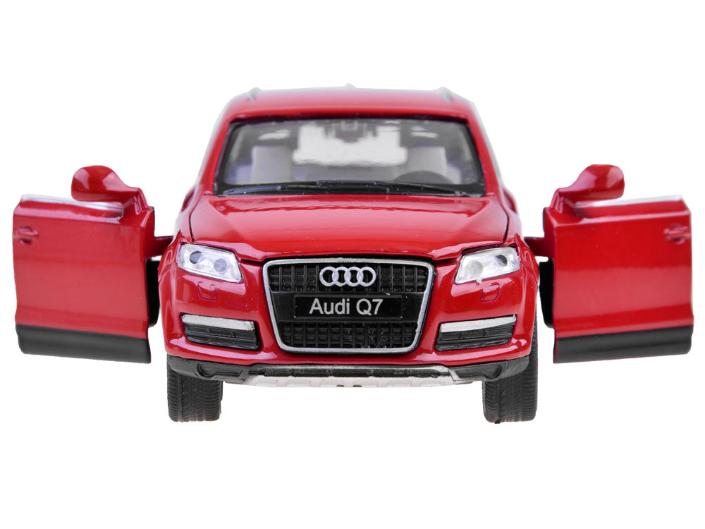 Metalni autić Audi Q7 (1:32)