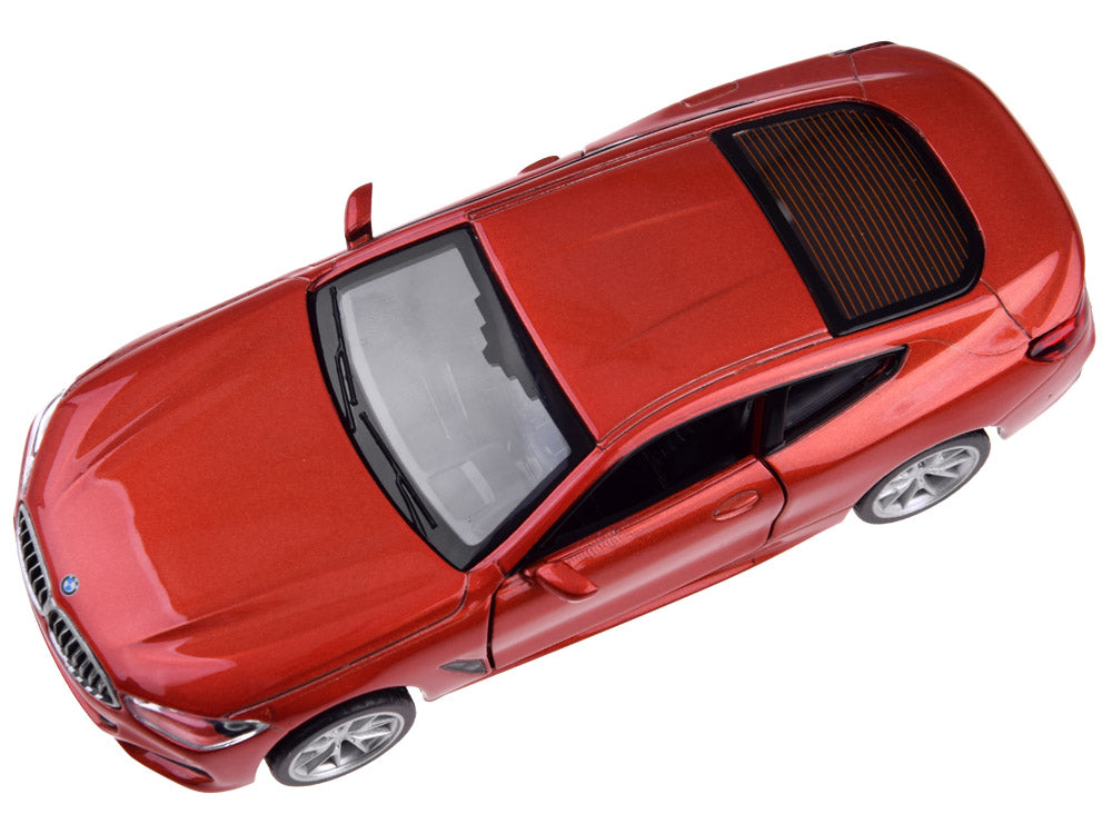 Metalni BMW M850i Coupe (1:35)