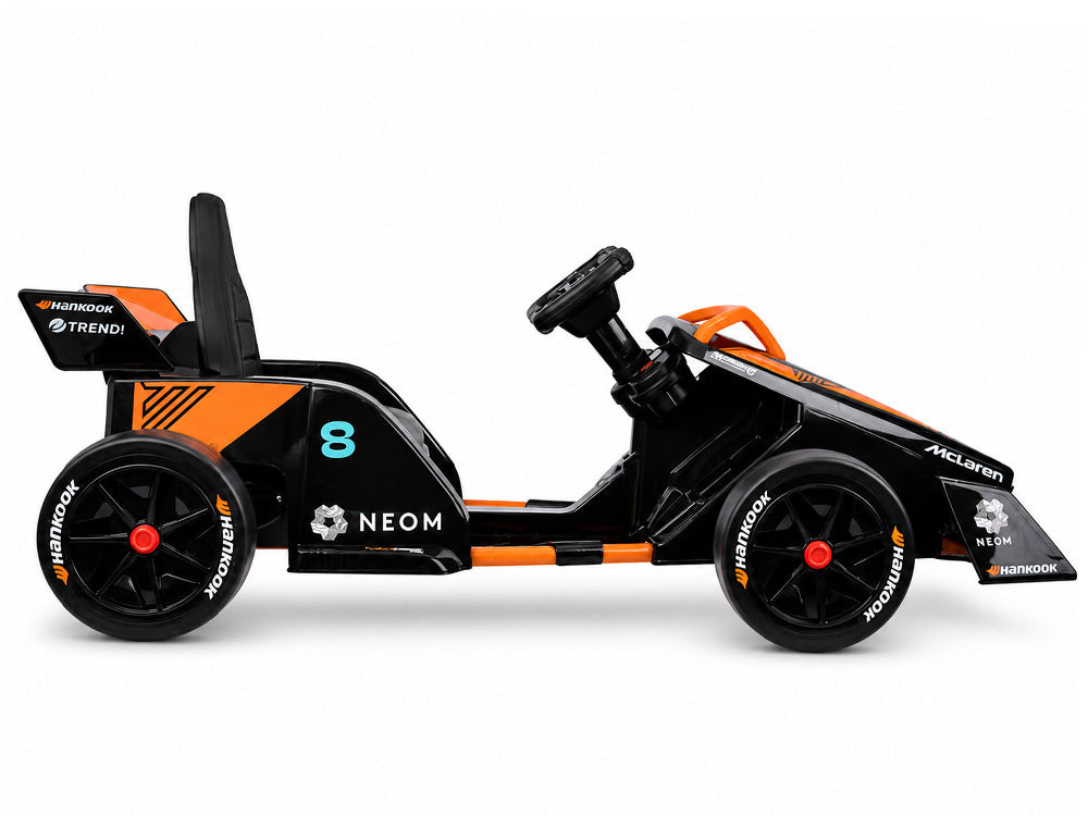 Formula E McLaren NEOM AKU
