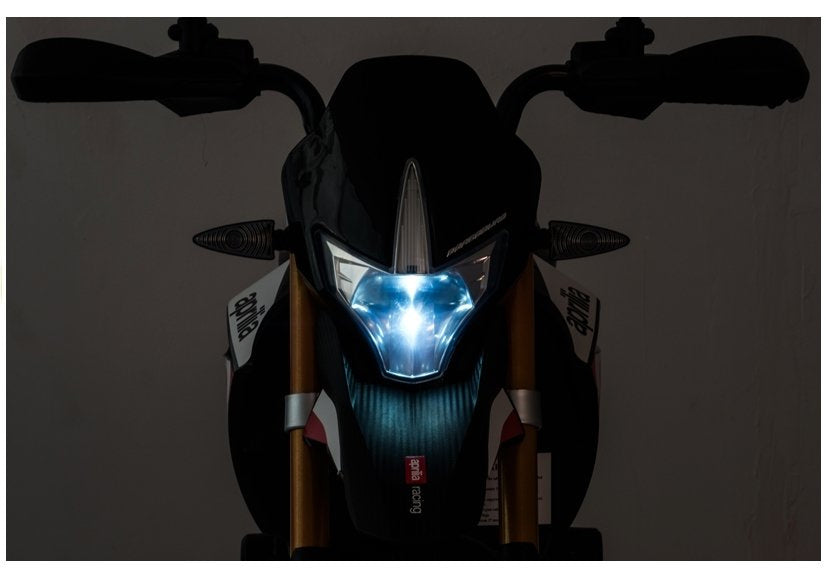 Licencirani motor na akumulator Aprilia A007 - crni