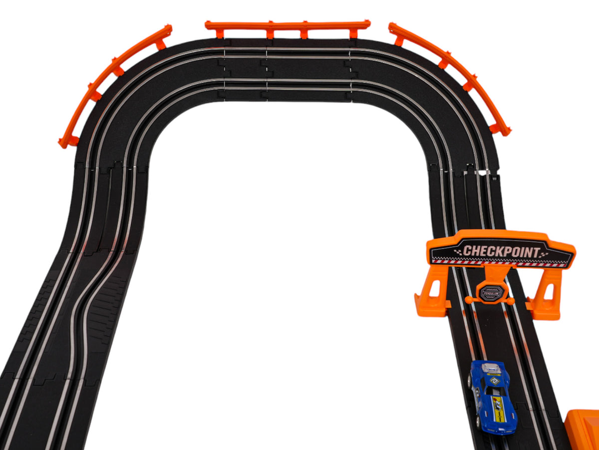 Vlak na baterije TRACK MASTER sa svjetlosnim efektima + rekviziti - 615cm