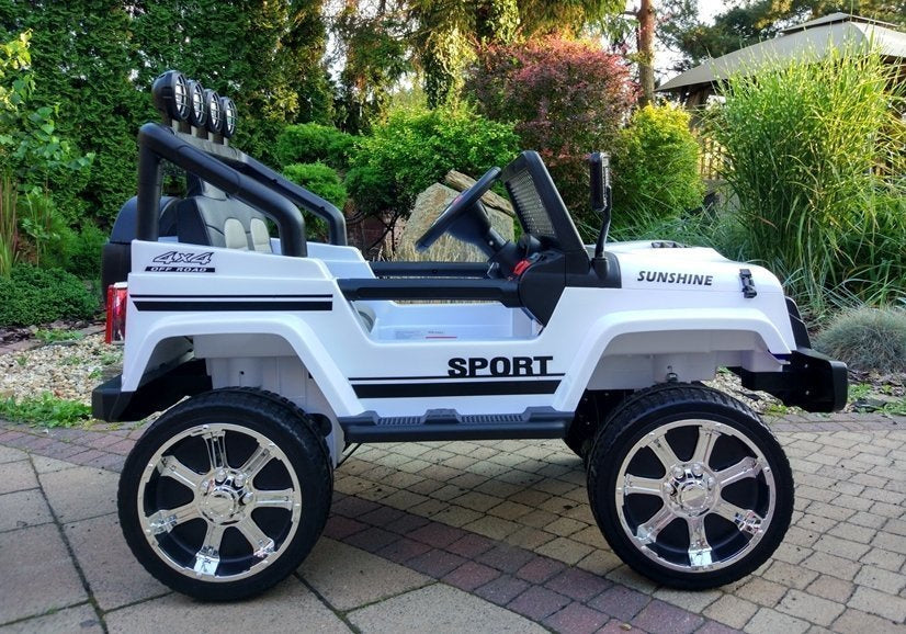 Auto na akumulator S2388 Jeep 4x4 - bijeli