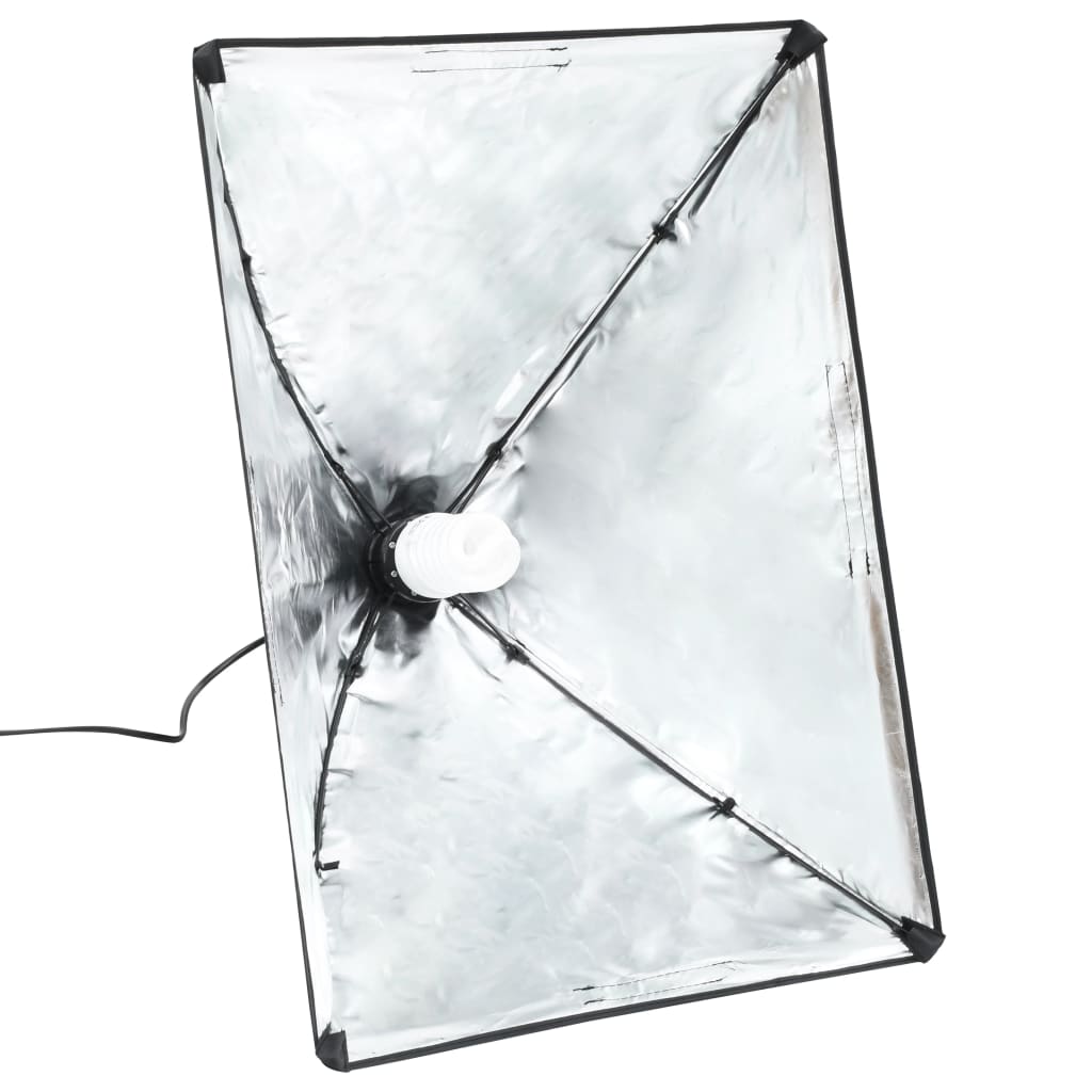 Komplet fotografske opreme sa svjetlima softbox i pozadinom