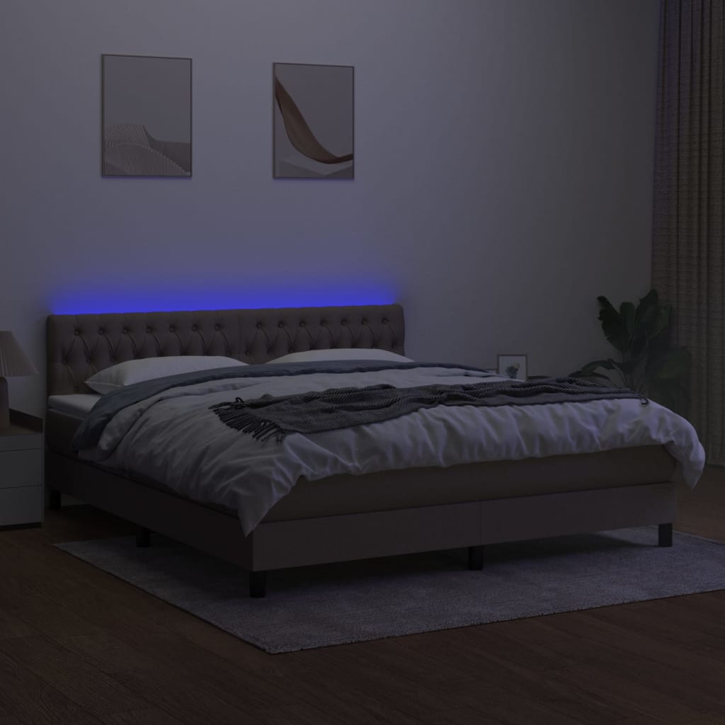 Krevet box spring s madracem LED smeđesivi 180x200 cm tkanina