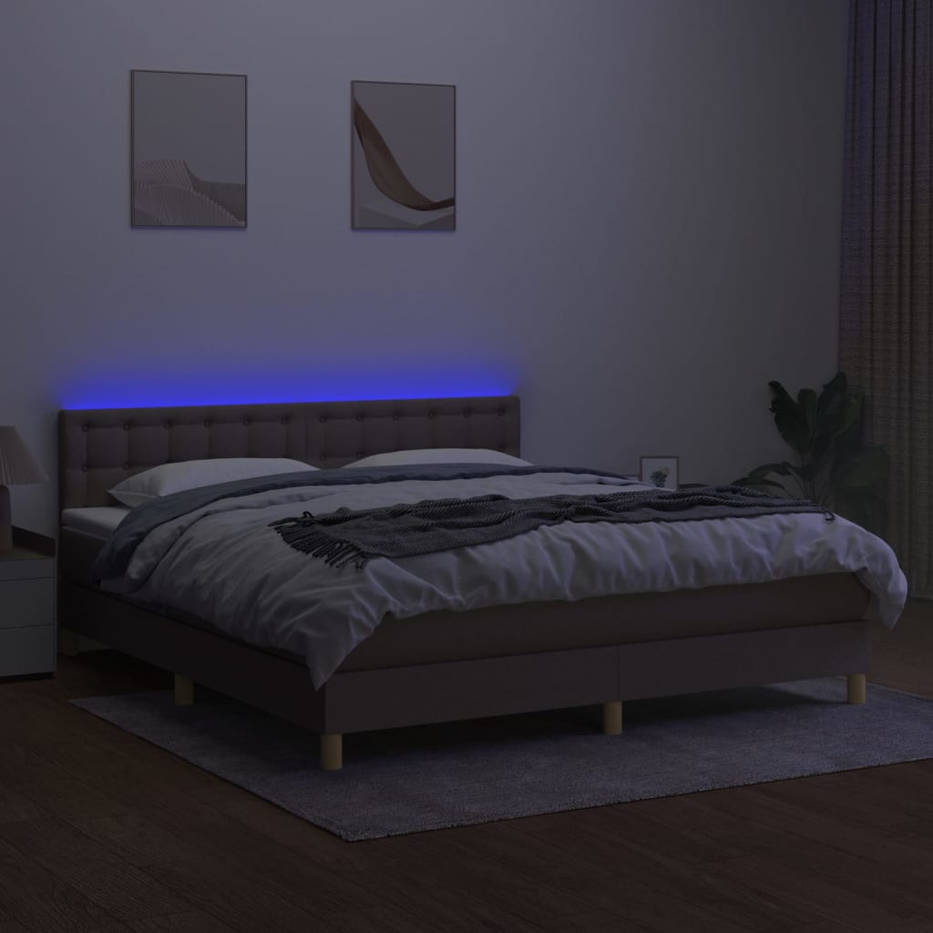 Krevet box spring s madracem LED smeđesivi 180x200 cm tkanina