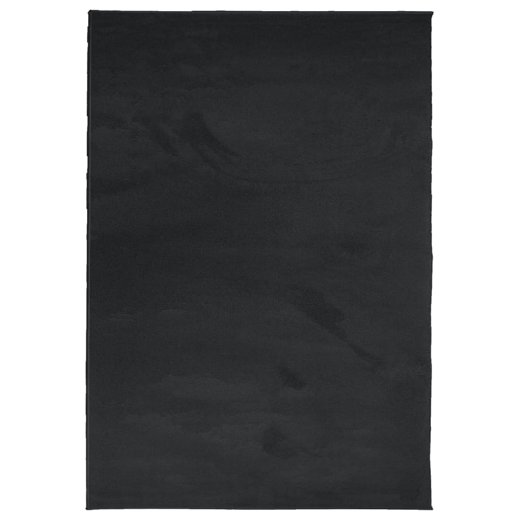 Tepih OVIEDO kratkih vlakana crni 140 x 200 cm