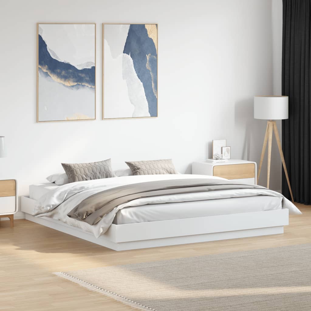 Okvir kreveta s LED svjetlima bijeli 200 x 200 cm