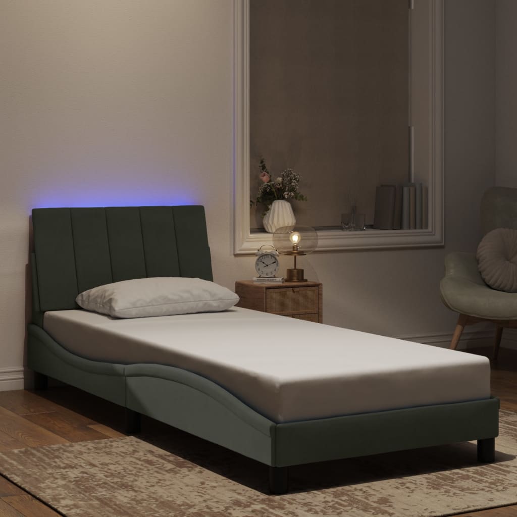 Okvir kreveta s LED-om bez madraca Hanko svjetlosivi 90x190 cm baršunasti