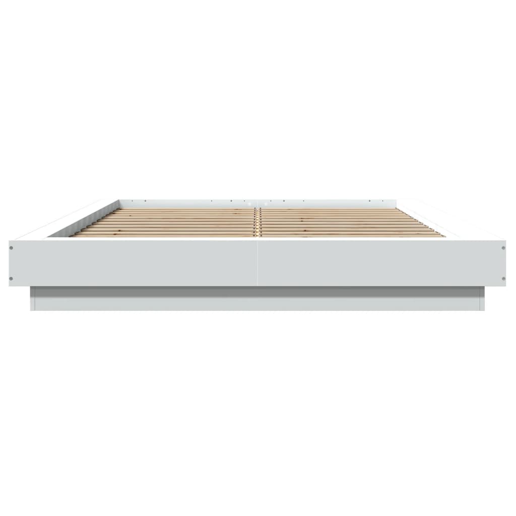 Okvir kreveta s LED svjetlima bijeli 135 x 190 cm drveni