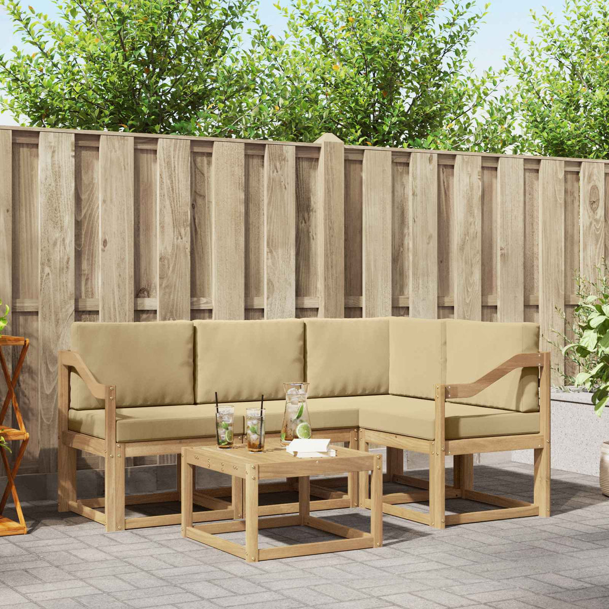 Set vanjskih sofa 5 kom. Bijela i bež