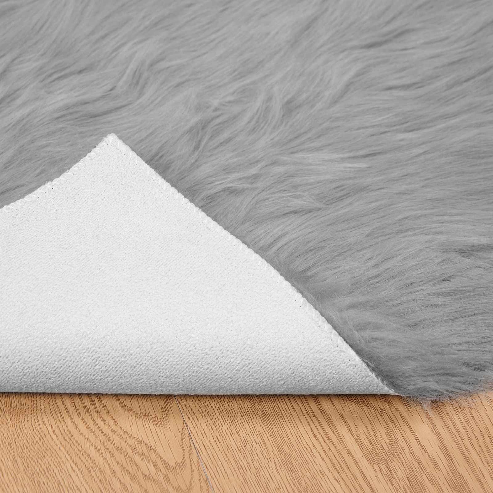 Tepih od umjetne ovčje kože TAFALLA Siva 240 x 240 cm Poliester